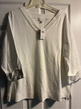 J. Jill Cream V-Neck Three-Quarter Sleeve Top